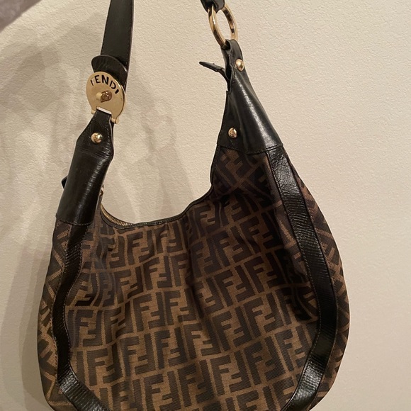 Vintage Fendi Zucca print hobo. - Picture 5 of 10